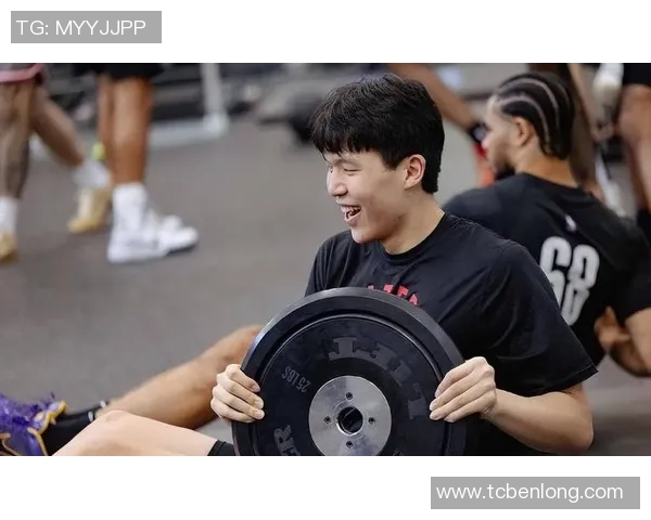 开拓者密切关注杨瀚森超过两年对其未来发展寄予厚望